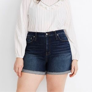 2/$25 - MADEWELL | Curvy High-Rise Denim Shorts in Canterdale Wash